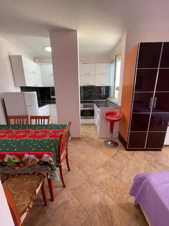 Apartament 1+1 Ne Golem Apartment Golem